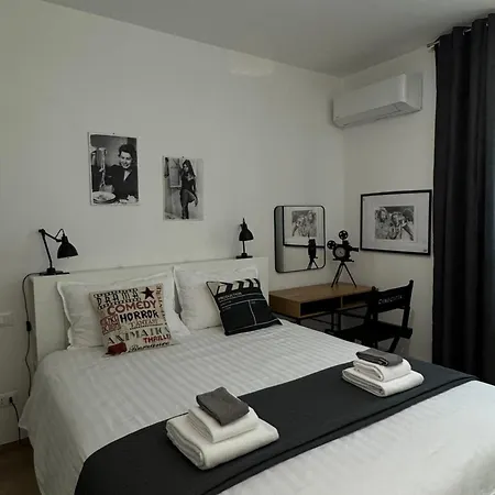 Cinecitta Апартаменты Рим